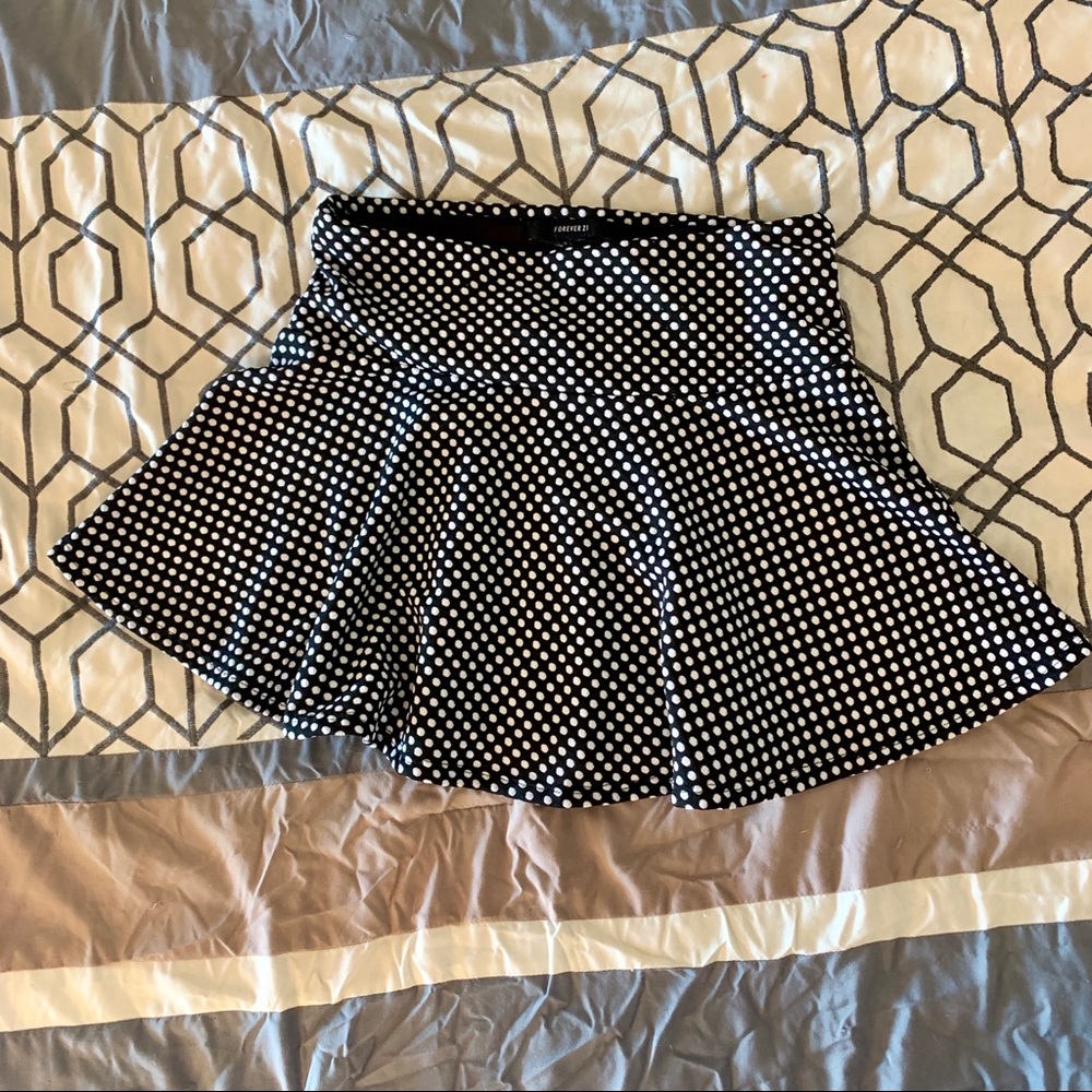Poke-a-dot flowing mini skirt